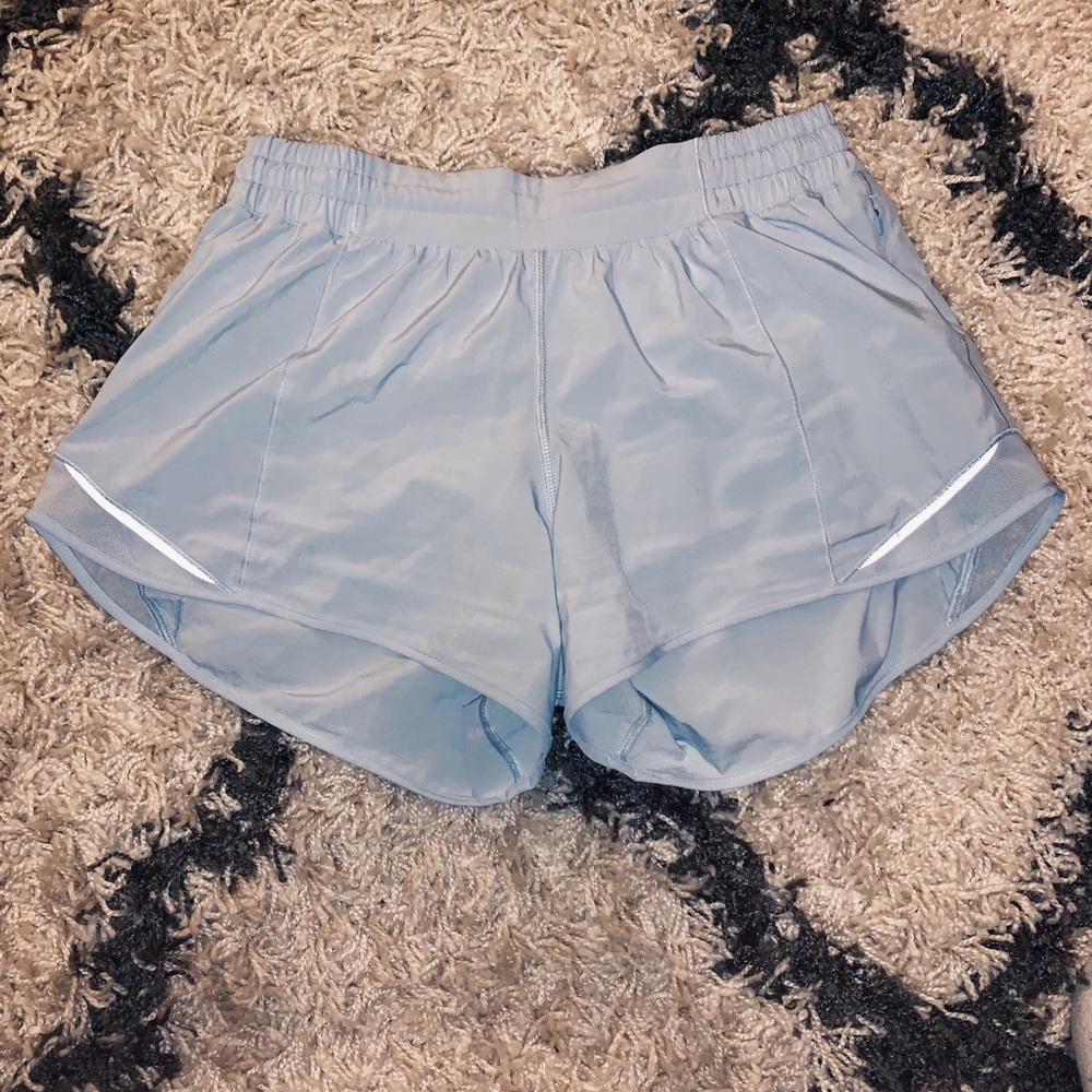 Lululemon Hotty Hot Short Long 4 inch